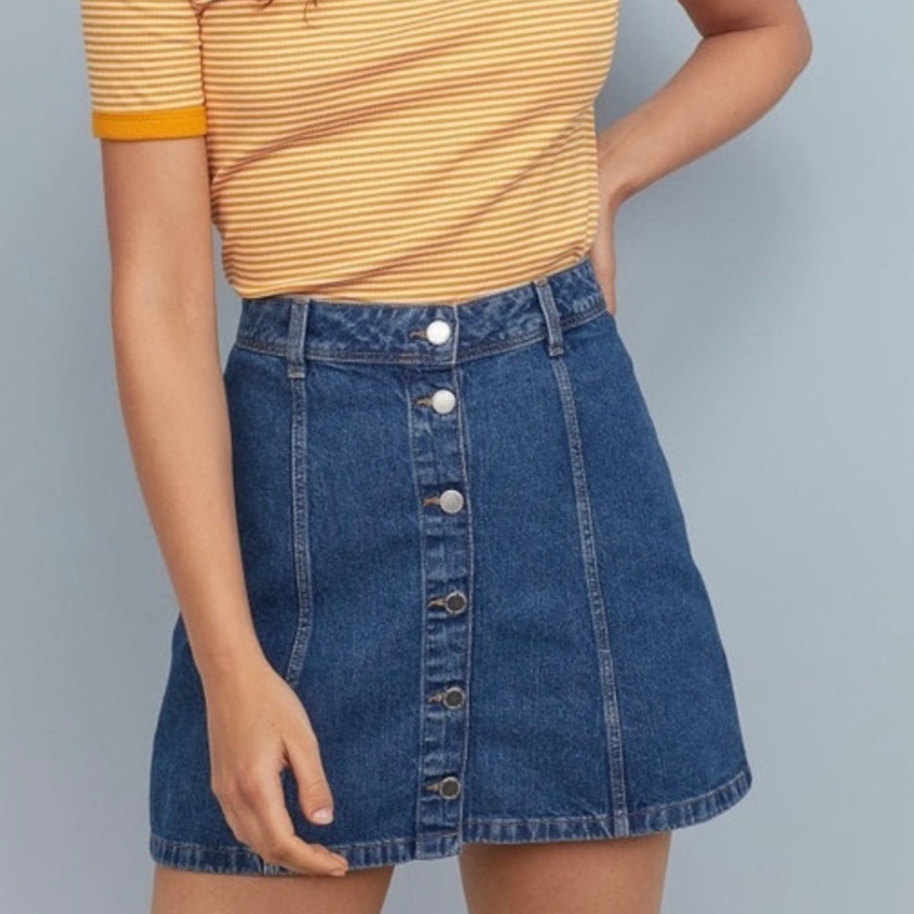 New H& M Dividend Jean denim Mini Skirt Size 12 NWT